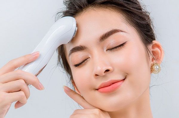 Cách sử dụng máy đẩy tinh chất nóng lạnh