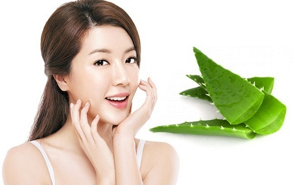 Cách làm trắng da mặt tại nhà bằng nha đam