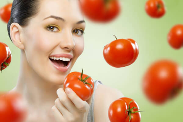 Ăn gì để trắng da - Cà chua