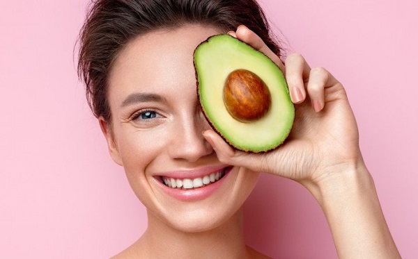 Quả bơ - thực phẩm giúp làm trắng da tự nhiên