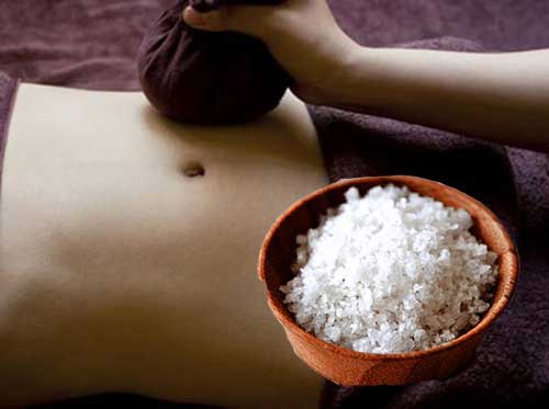 Cách massage giảm mỡ bụng bằng muối