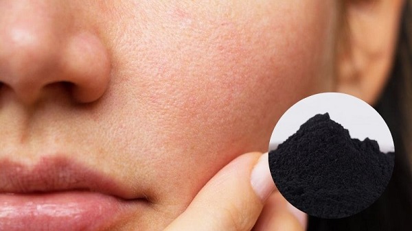Công dụng của than hoạt tính giúp thu nhỏ lỗ chân lông